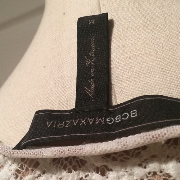 SIZE M BCBG MAX AZRIA  DRESS - Picture 6 of 6